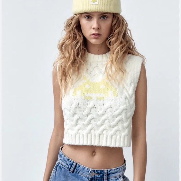 Zara x Space Invaders Knit Cropped Sweater - Rarely Worn - Picture 1 of 7